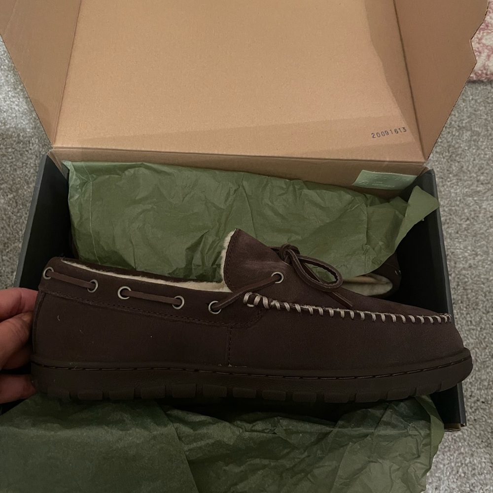 NWT Eddie Bauer Moccasin Slippers